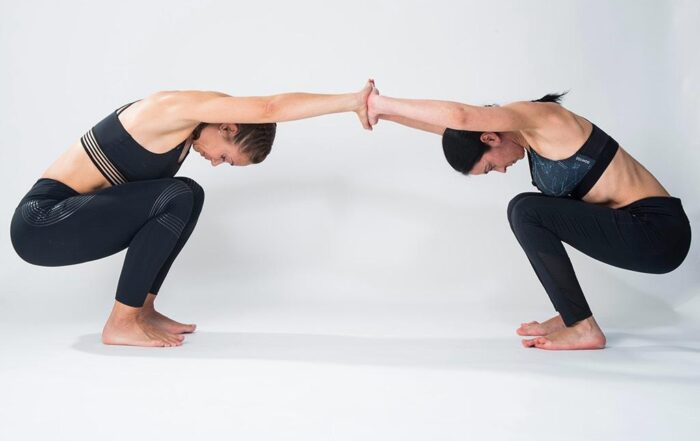 Ejercicio de Gimnasia Abdominal Hipopresiva en Feel Fit Pilates Madrid, trabajo postural y respiratorio